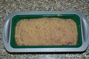 Мясной кекс с яйцами