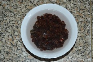 Овсяное печенье на сметане с изюмом