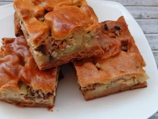 Пирог с консервированной сайрой