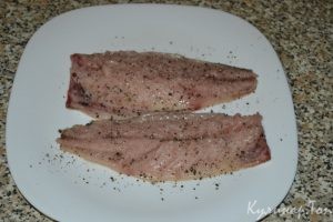 Скумбрия на картофельной подушке с лимоном