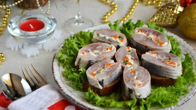 Закуска «Новогодняя селедочка» Закуска «Новогодняя селедочка»