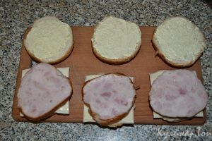 Бургеры с куриной колбасой