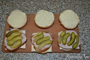 Бургеры с куриной колбасой