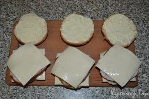 Бургеры с куриной колбасой