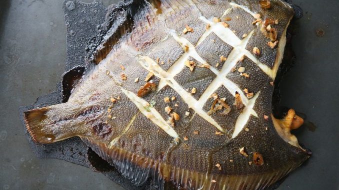 Камбала с фенхелем и чесноком Камбала с фенхелем и чесноком