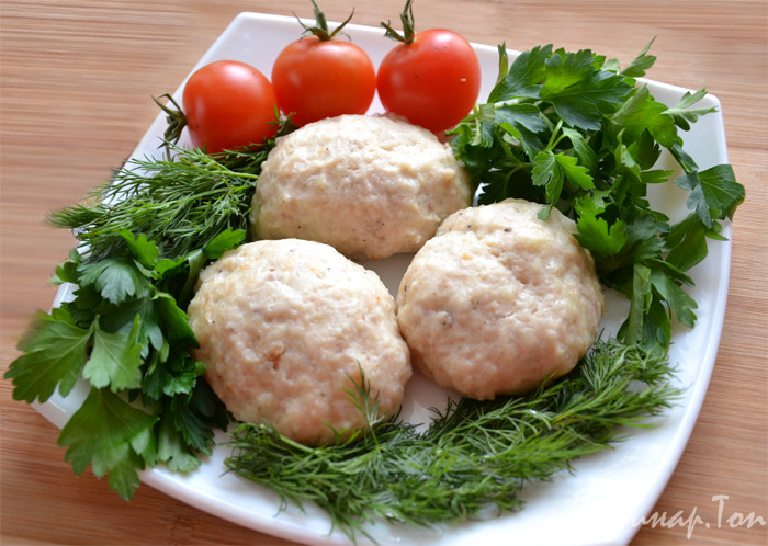 Паровые котлеты из курицы