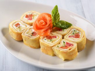 Роллы из блинчиков