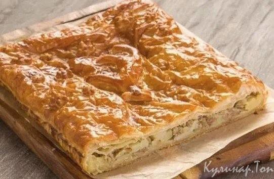 Слоеный мясной пирог с грибами Слоеный мясной пирог с грибами