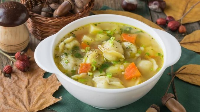 Суп с пельменями Суп с пельменями