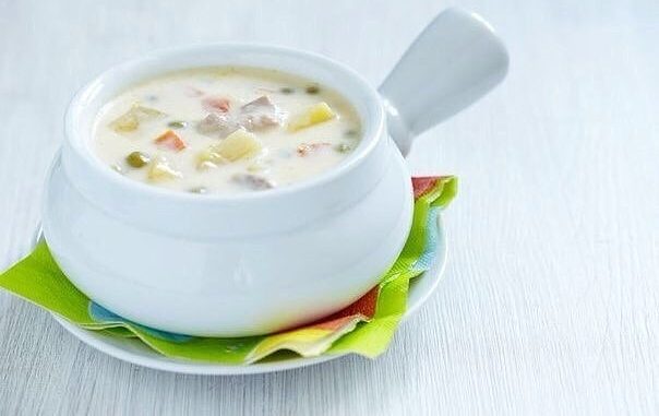 Сырный суп с куриным филе Сырный суп с куриным филе