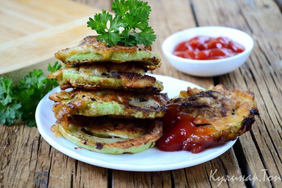 Кабачки с мясом в кляре