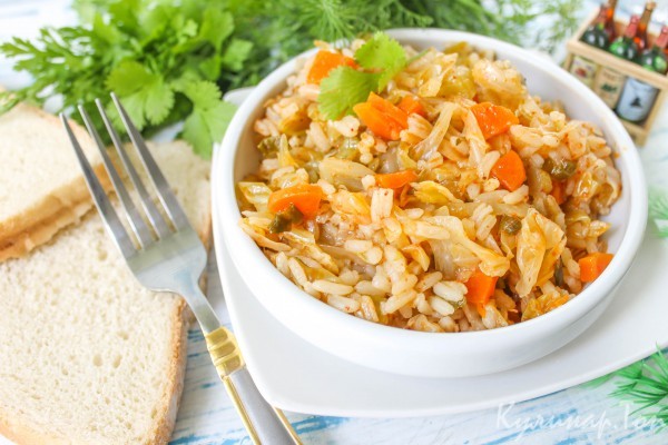 Тушеная капуста с рисом