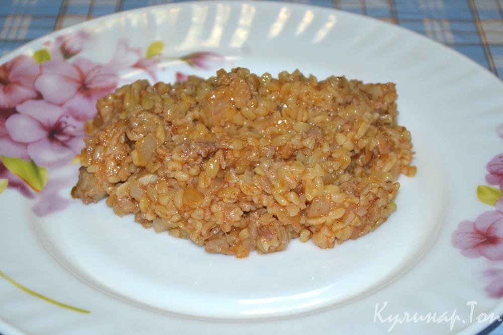 Булгур с тушенкой