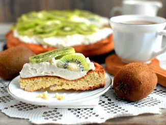 Пирог с творогом и киви