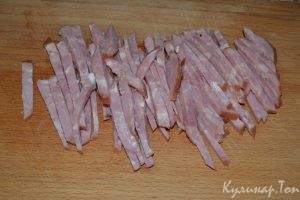 Салат с корейской морковью и авокадо