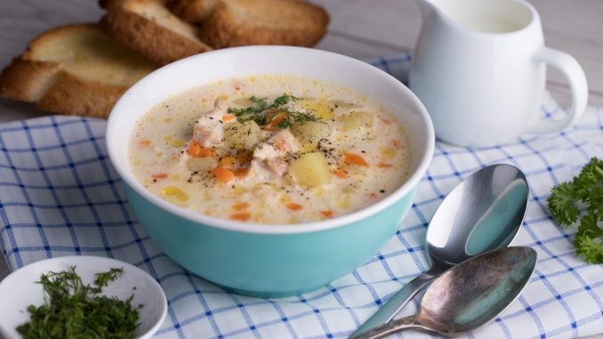 Сырный суп с куриным филе и рисом Сырный суп с куриным филе и рисом