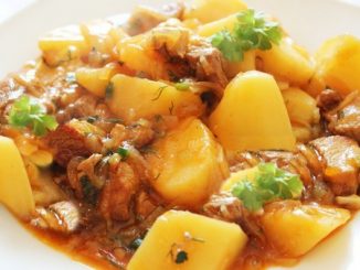 Жаркое с овощами и курицей по-домашнему