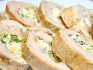 Куриные рулеты с творогом и сыром