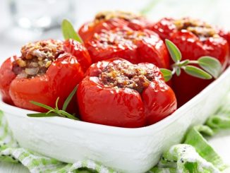 Перец, фаршированный пряным мясом