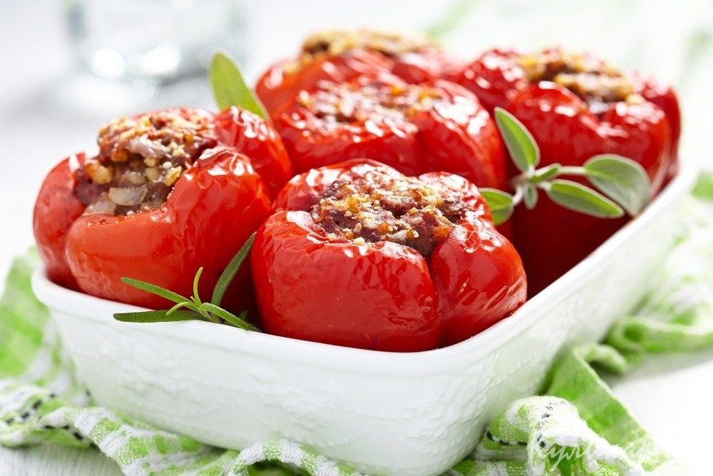 Перец, фаршированный пряным мясом