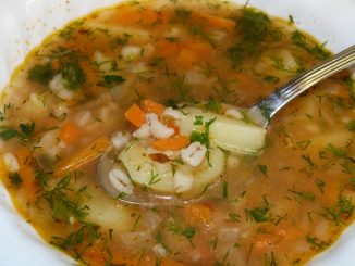 Перловый суп с овощами