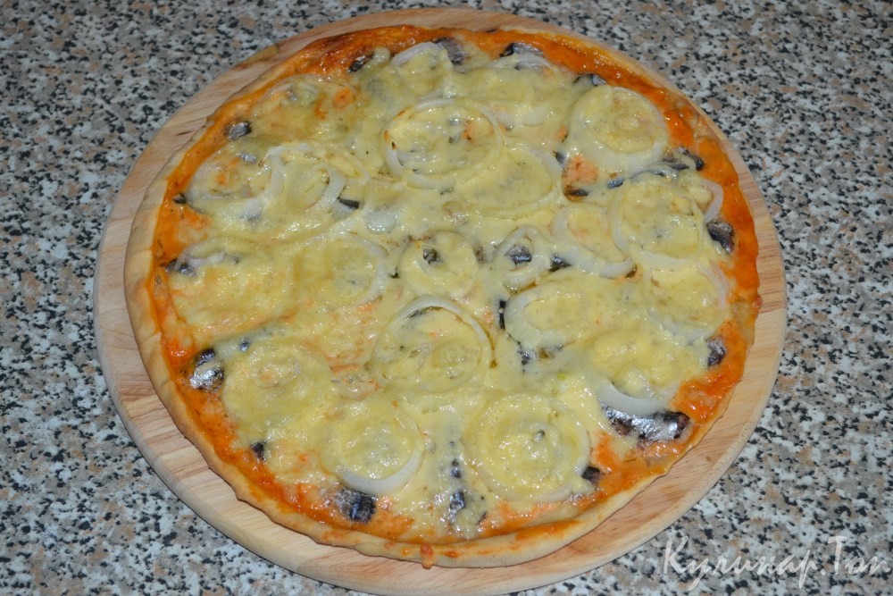 Пицца с хамсой