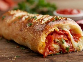 Рулет с мясом и сладким перцем