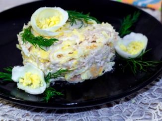 Салат «Мужской каприз» со свининой и пармезаном