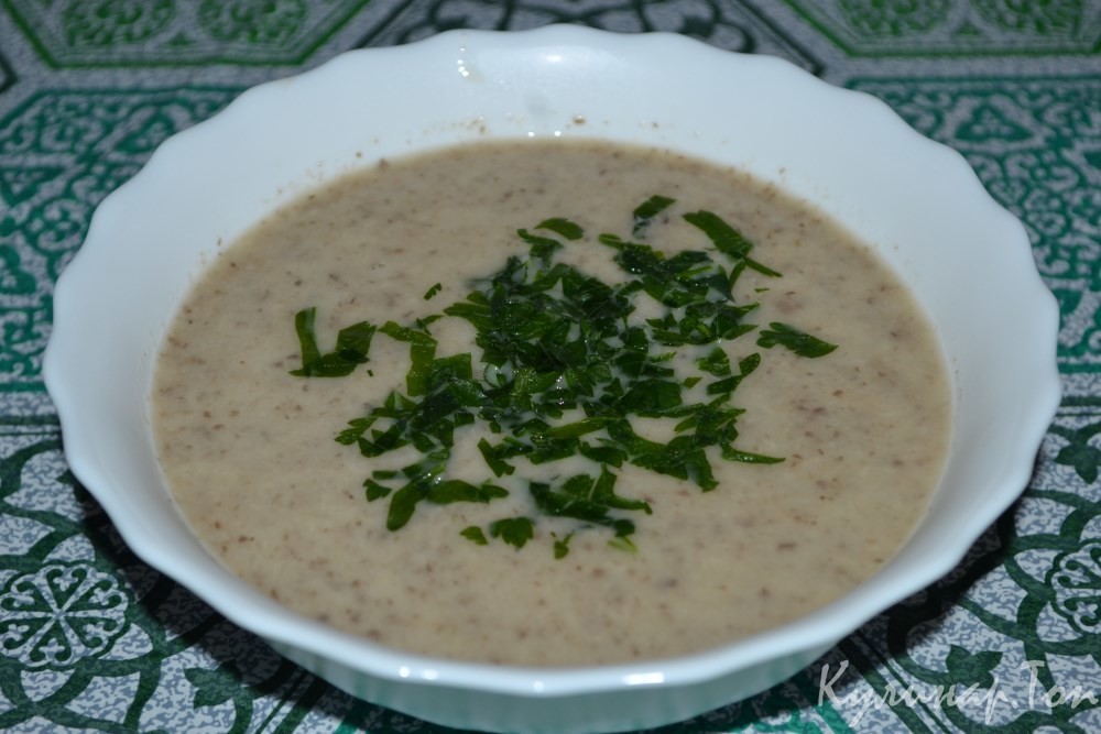 Сырный суп-пюре с шампиньонами
