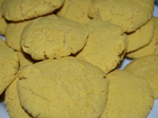 Кукурузное печенье на сметане