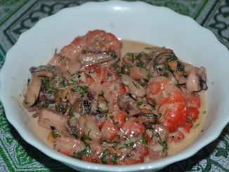 Морепродукты в сметане