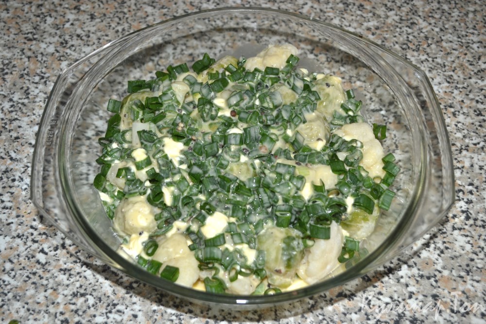 Курица, запеченная с цветной и брюссельской капустой