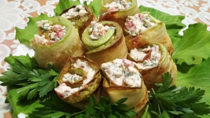 Рулеты из кабачков с сыром и зеленью Рулеты из кабачков с сыром и зеленью