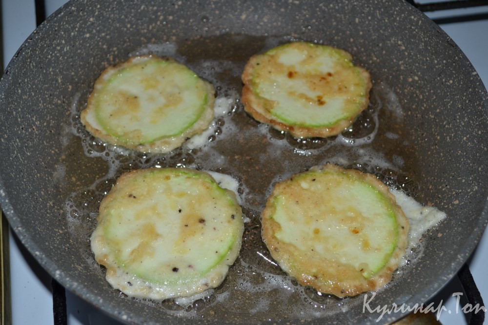 Жареный кабачок в кляре