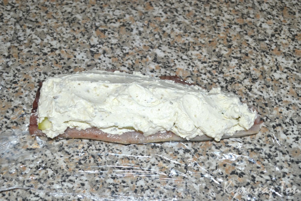 Закусочный рулет из сельди