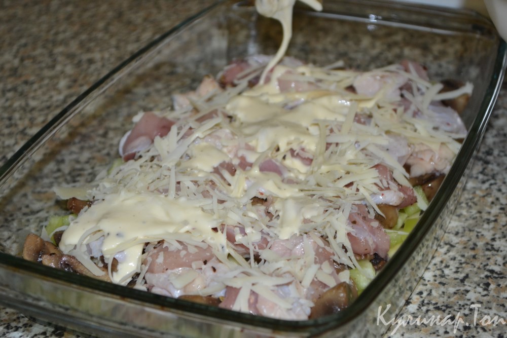 Запеканка с курицей и грибами