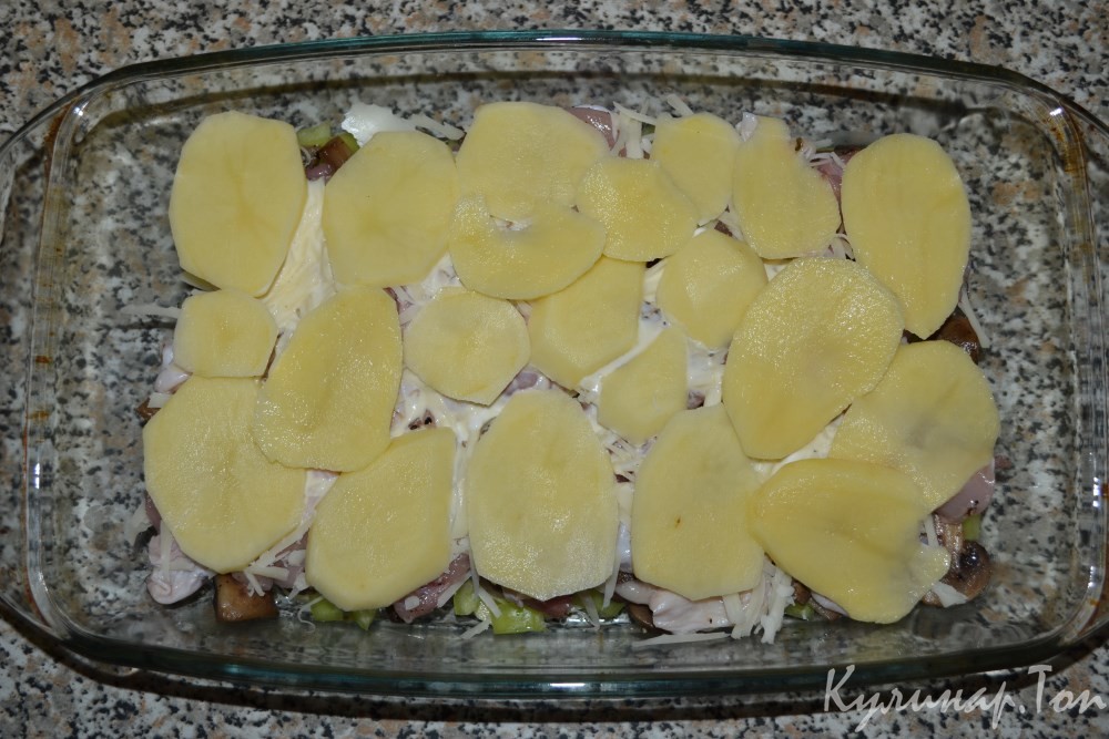 Запеканка с курицей и грибами
