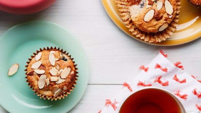 Flourless Almond-Blueberry Muffins (Статьи)