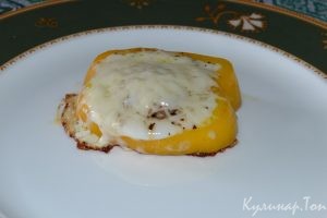 Яичница в сладком перце