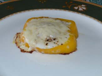 Яичница в сладком перце