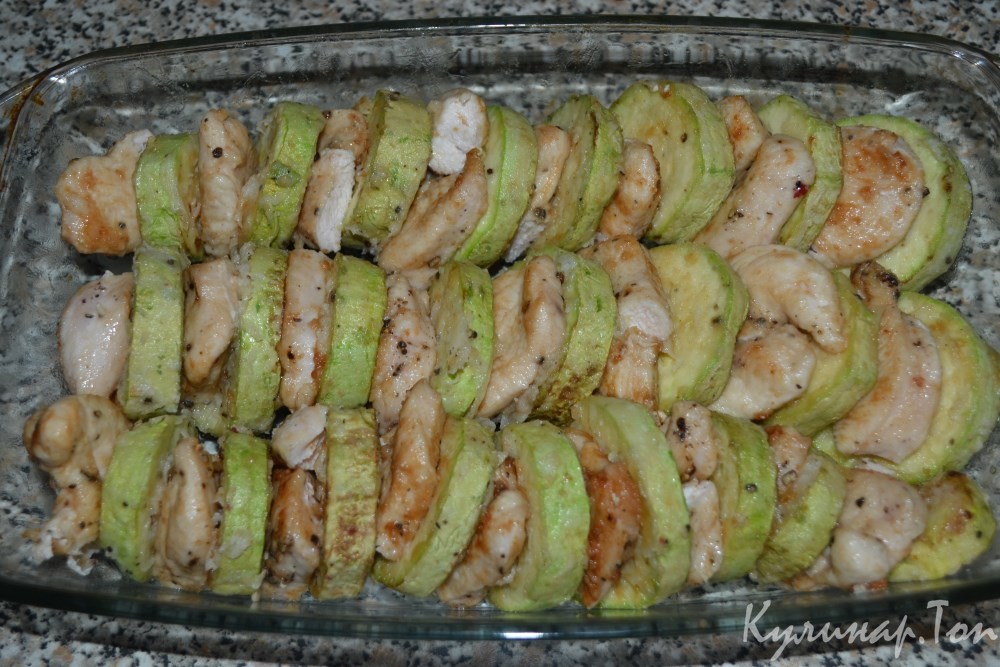 Запеканка из курицы с кабачком