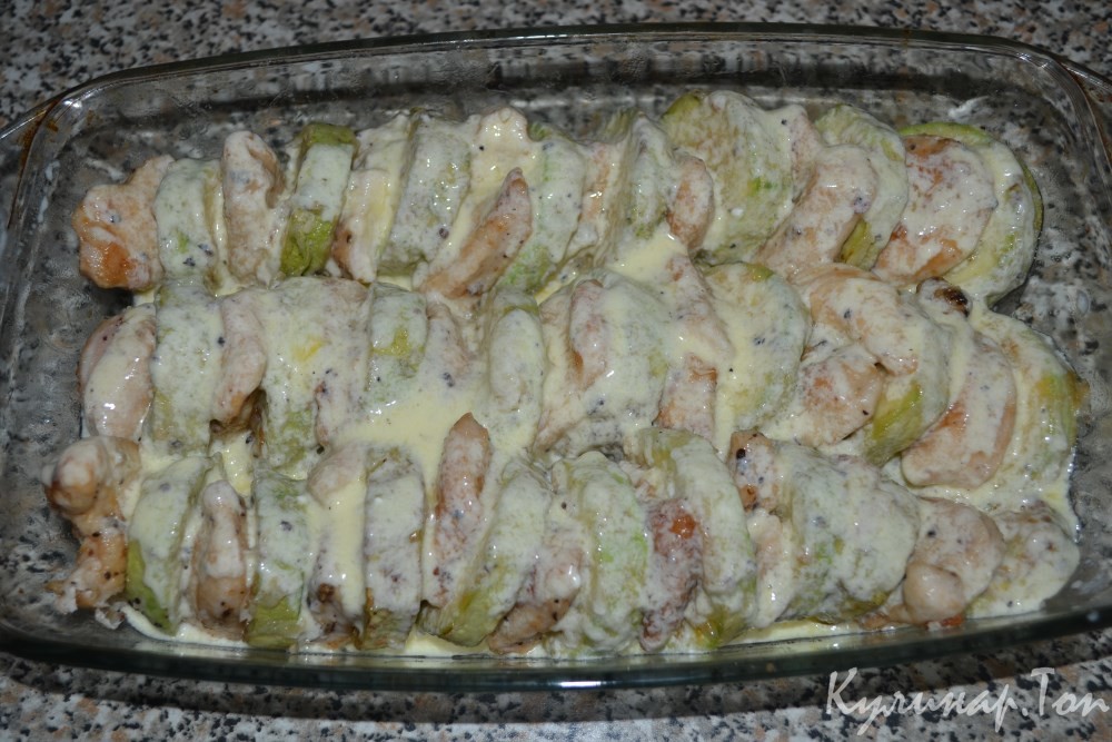 Запеканка из курицы с кабачком