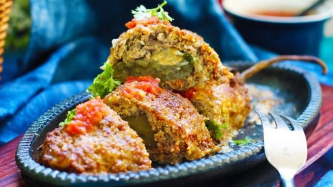 Баклажаны с сыром, запеченные в пеленке из фарша Баклажаны с сыром, запеченные в пеленке из фарша