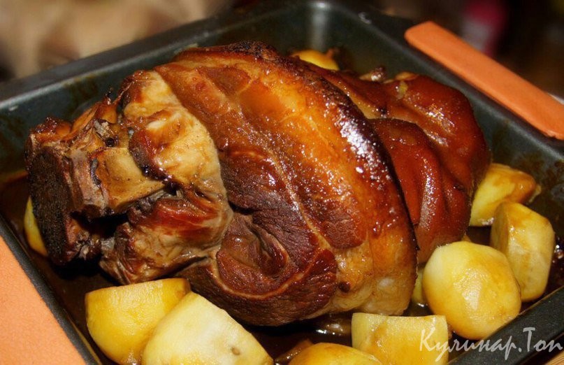 Рулька с картошкой