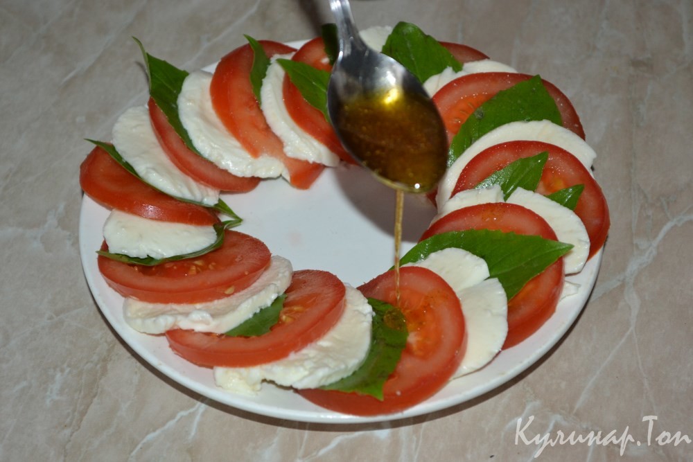 Салат «Капрезе»