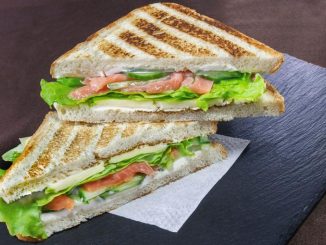 Сэндвичи с рыбой и мягким сыром