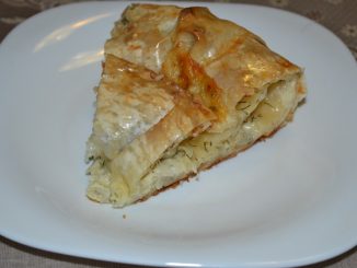 Сырная улитка из лаваша