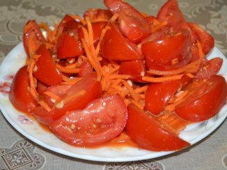 Закуска из помидоров с морковью по-корейски