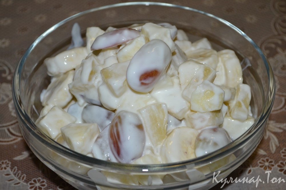 Фруктовый салат с ананасами