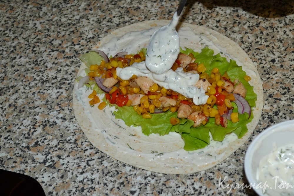 Кукурузные лепешки с курицей